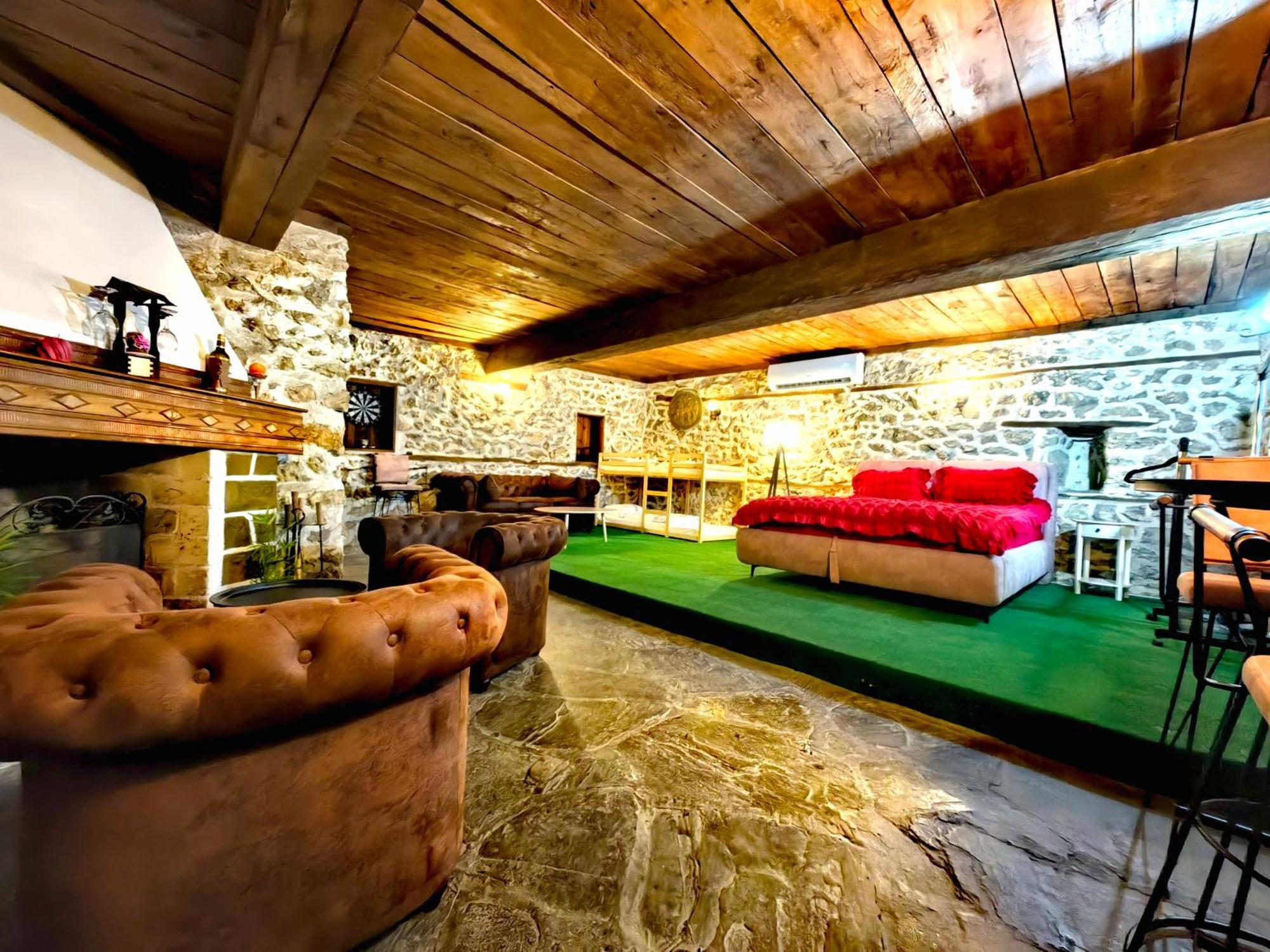 Complex Arbanashki Style-Panoramic View With Summer And Winter Terrace, Jacuzzi, Sauna, Children'S And Adult Area With Cinema Summer Hotel Veliko Tarnovo Kültér fotó